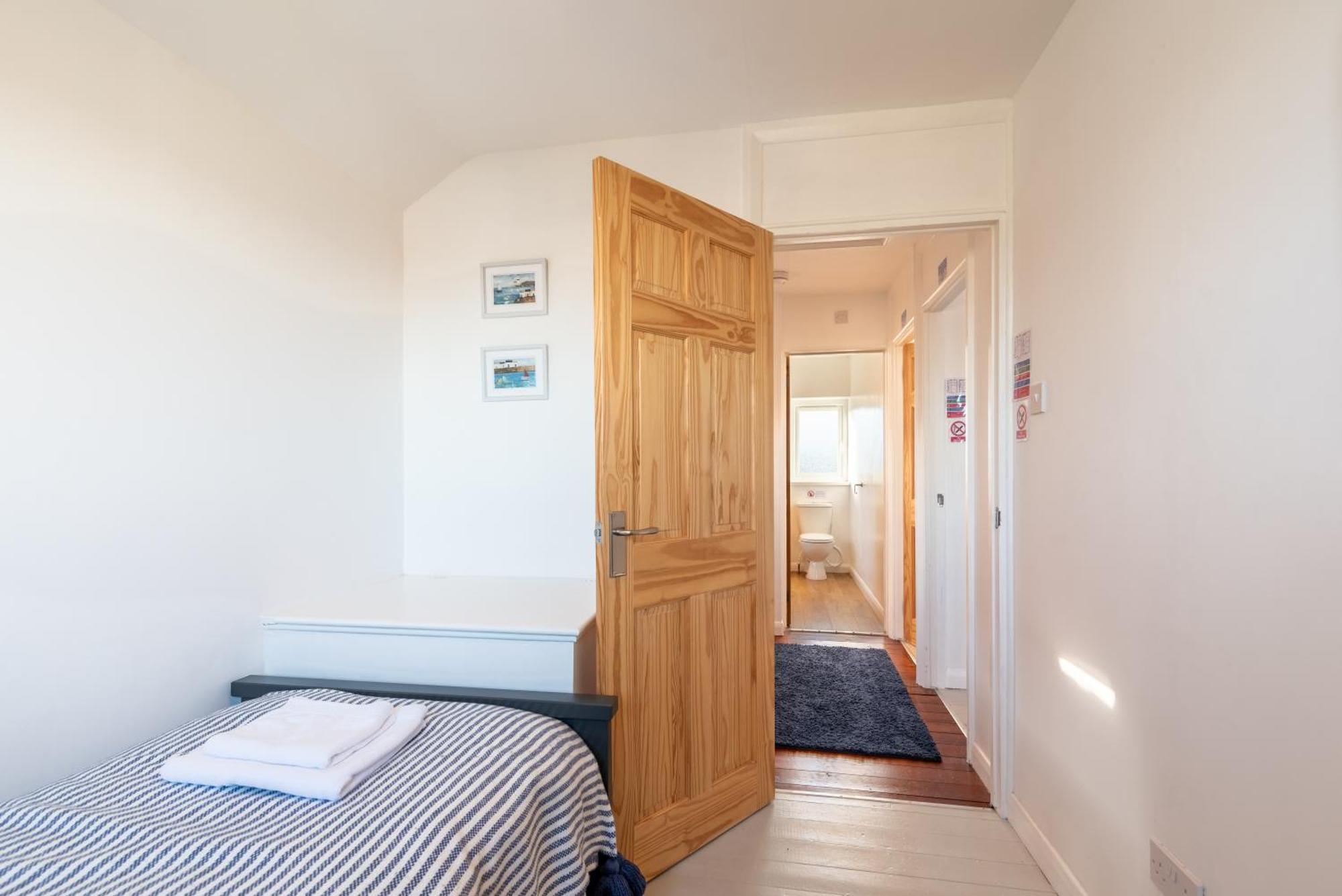 Port View House 3-Bedroom Self Catering Family Home With Garden Near Cardiff Exterior foto